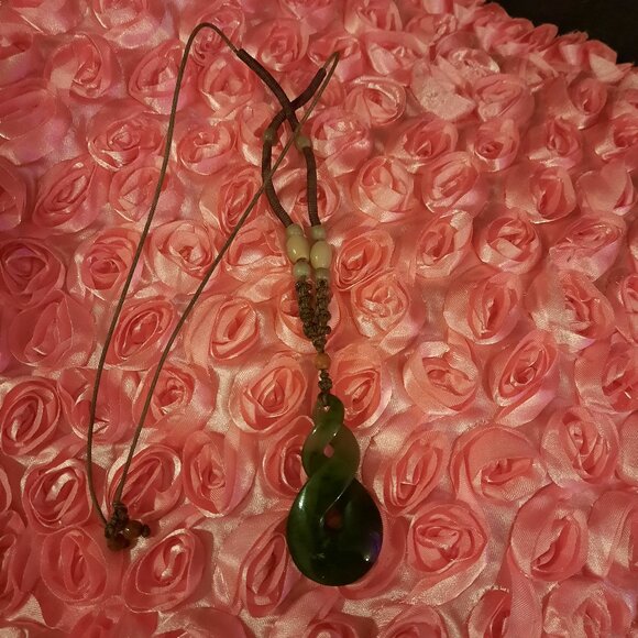 Semiprecious stone necklace - Picture 1 of 2